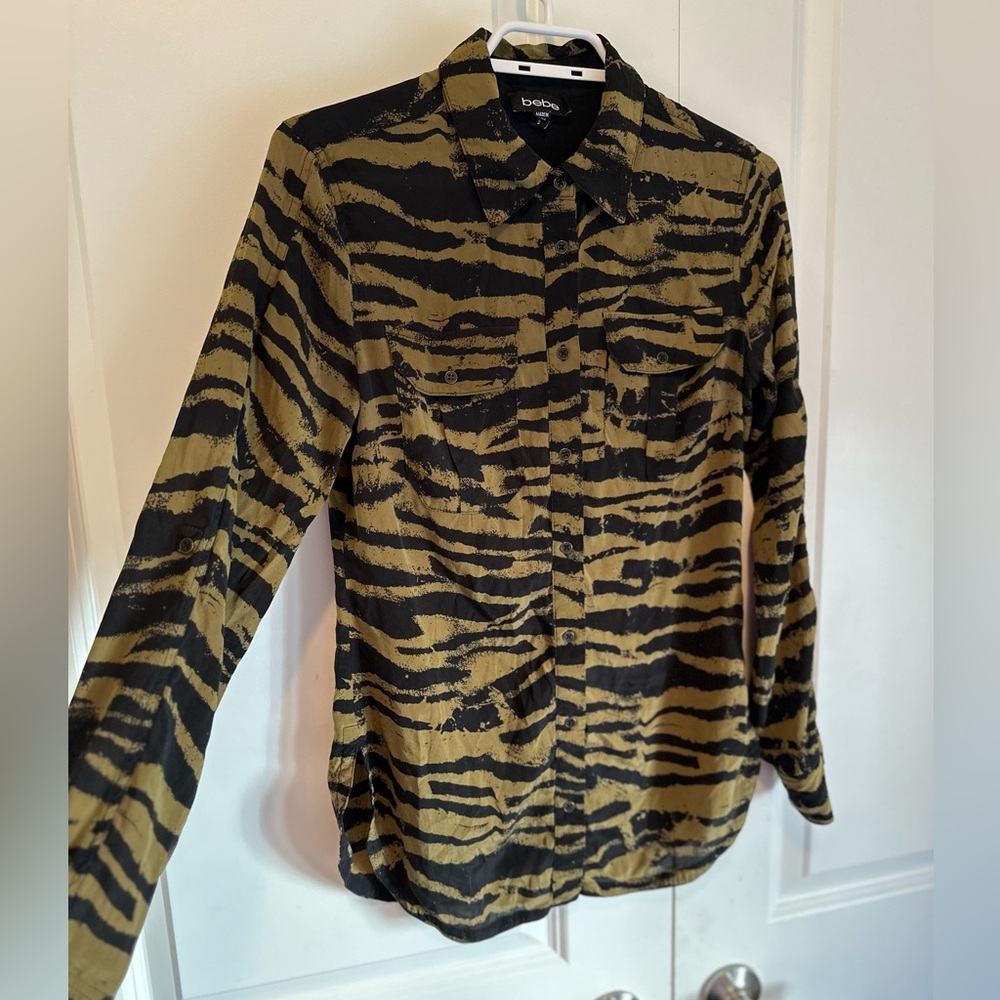 Bebe khaki Zebra Print  Button Down Shirt Top Blouse